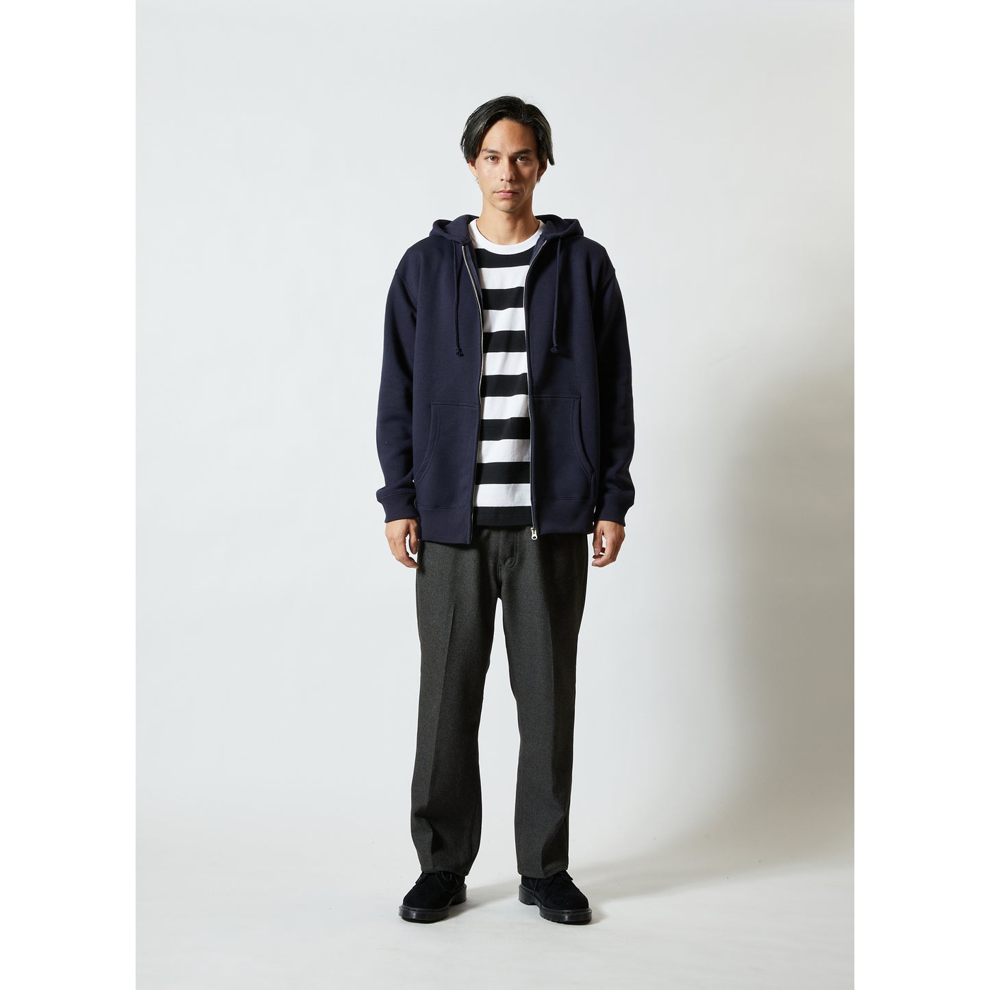 黒 スウェット フルジップ パーカー（裏起毛） / United Athle 5620-01